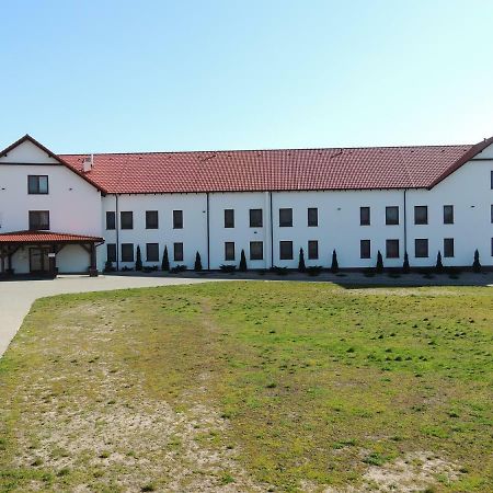 Zajazd W Biskupinie Exterior foto